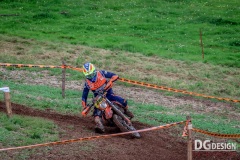 DEM_2832