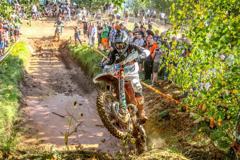MAXXIS HardEnduroSeries Germany: Die „Biene“ hat stacheln gezeigt – Hentschel weiter souverän