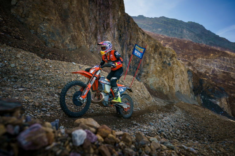 Kailub Russell qualifiziert sich als Schnellster-Bühne frei für Red Bull Erzbergrodeo Battle