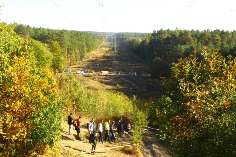 <strong>44. Novemberpokal wieder als Doppelpack</strong><br><strong>Enduro-EM und -DM bestreiten ihr Saisonfinale in und um Rüdersdorf</strong>