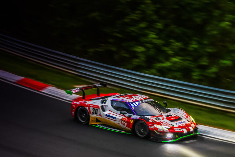 ADAC TotalEnergies 24h Nürburgring: Emotionaler Premierensieg für Frikadelli und Ferrari