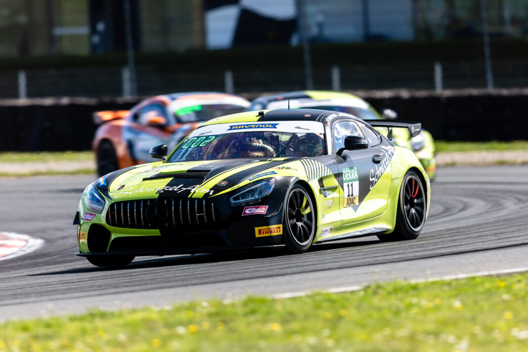 ADAC GT4